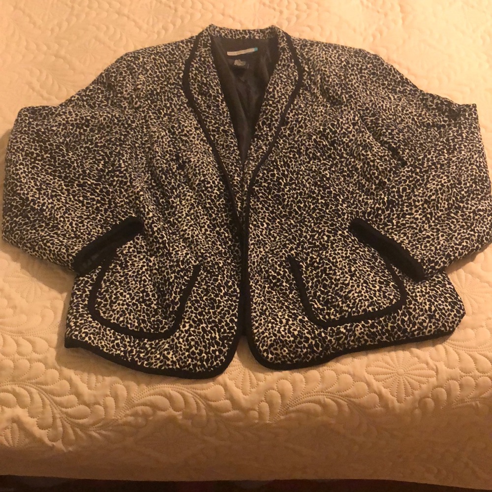 Black and White Quilted Suit Jacket
